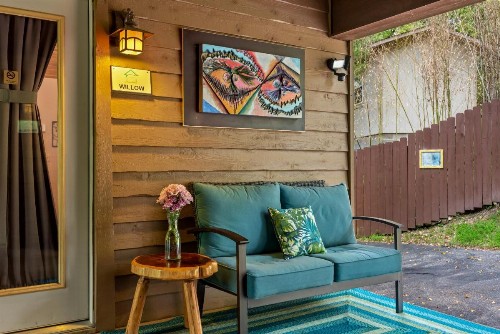 The Woods Cabins - image 26