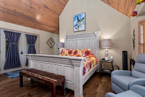 The Woods Cabins - image 38