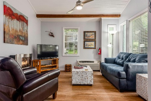 The Woods Cabins - image 42