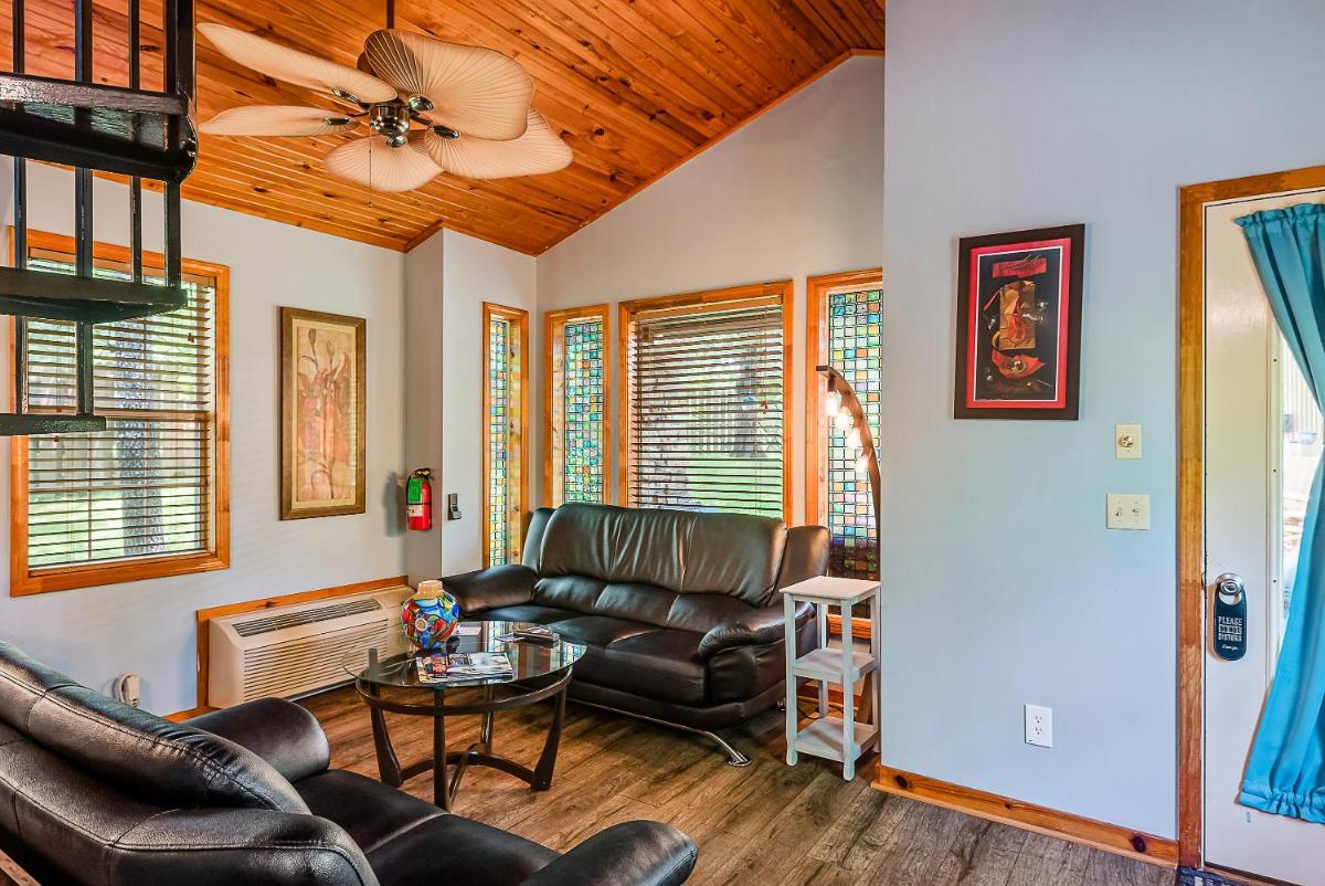 The Woods Cabins - image 5