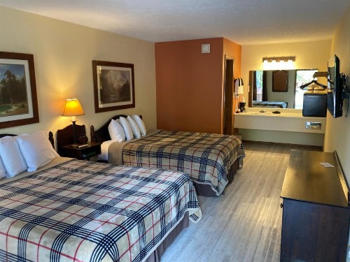 Country Mountain Inn - image 13