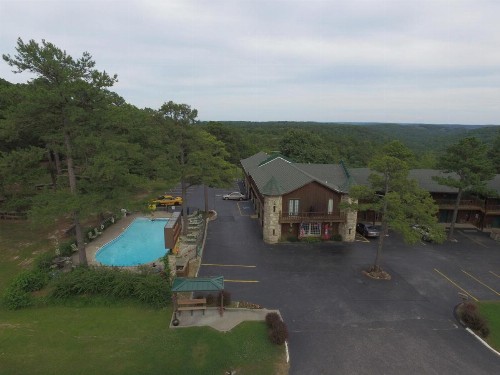 Country Mountain Inn - image 20