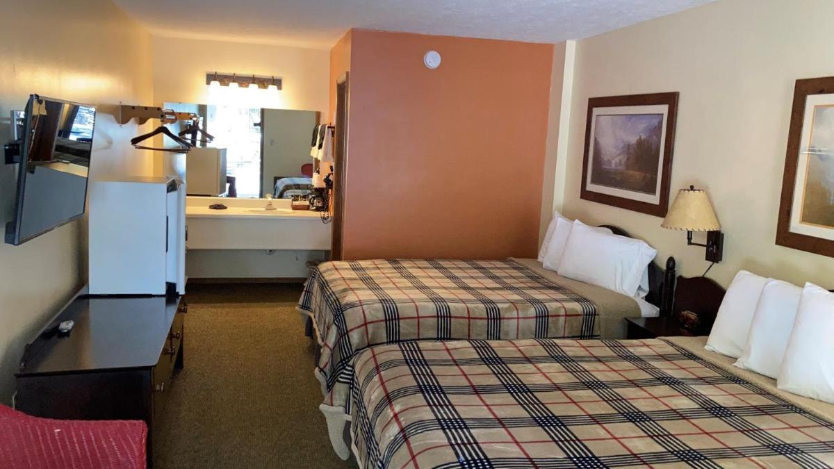 Country Mountain Inn - image 7