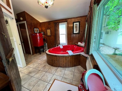 Sherwood Court Cottages - image 29