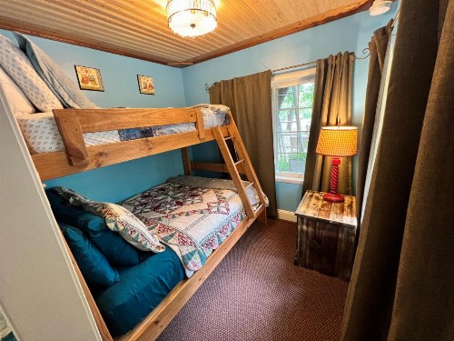 Sherwood Court Cottages - image 44