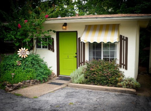 Sherwood Court Cottages - image 7