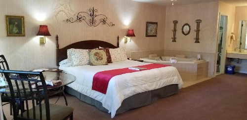 Evening Shade Inn - image 11