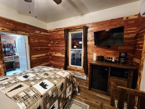 Log Cabin Inn - image 7
