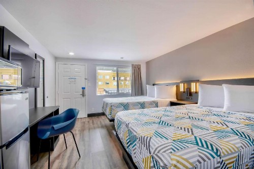 Americas Best Value Inn Eureka - image 10
