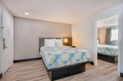 Americas Best Value Inn Eureka - image 16