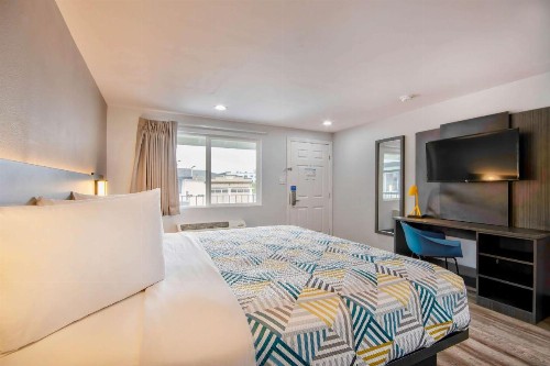 Americas Best Value Inn Eureka - image 24