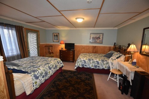 Alaska Grizzly Lodge - image 6