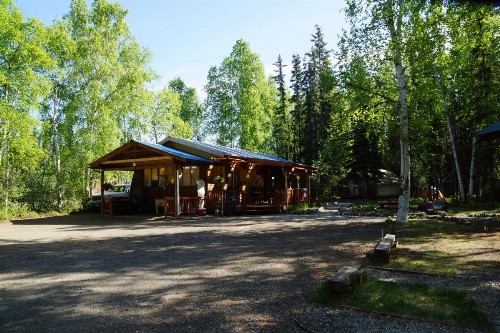 Sven's Basecamp Hostel - image 14