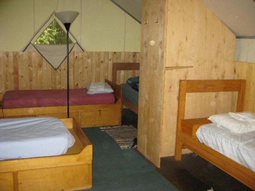 Sven's Basecamp Hostel - image 2