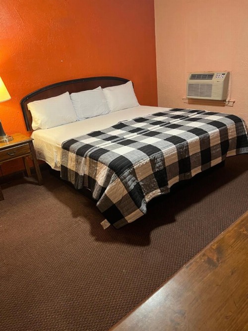 Budget Inn Fairfield - image 18