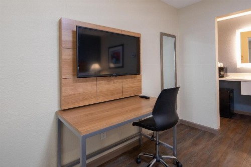 SureStay Hotel by Best Western Fairfield Napa Valley - image 5