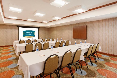 Staybridge Suites Fairfield Napa Valley Area an IHG Hotel - image 13