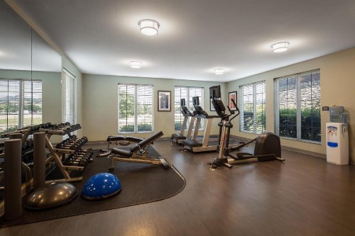 Staybridge Suites Fairfield Napa Valley Area an IHG Hotel - image 23