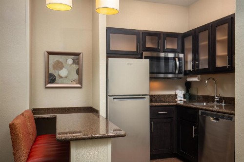 Staybridge Suites Fairfield Napa Valley Area an IHG Hotel - image 26
