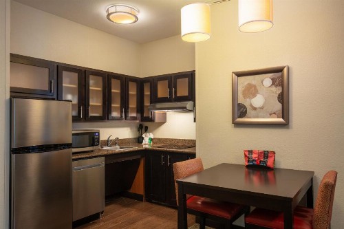 Staybridge Suites Fairfield Napa Valley Area an IHG Hotel - image 28