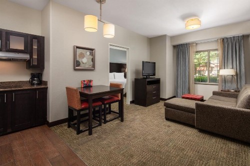 Staybridge Suites Fairfield Napa Valley Area an IHG Hotel - image 30