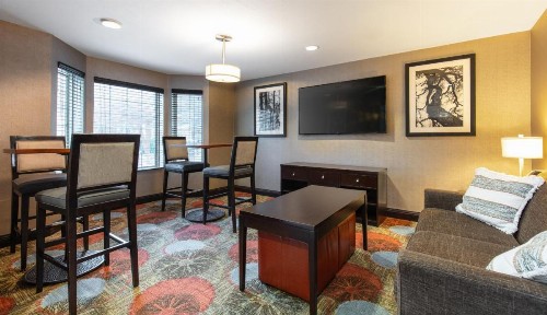 Staybridge Suites Fairfield Napa Valley Area an IHG Hotel - image 32
