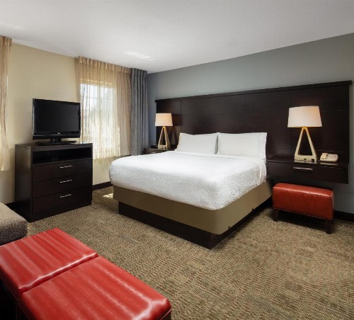 Staybridge Suites Fairfield Napa Valley Area an IHG Hotel - image 37