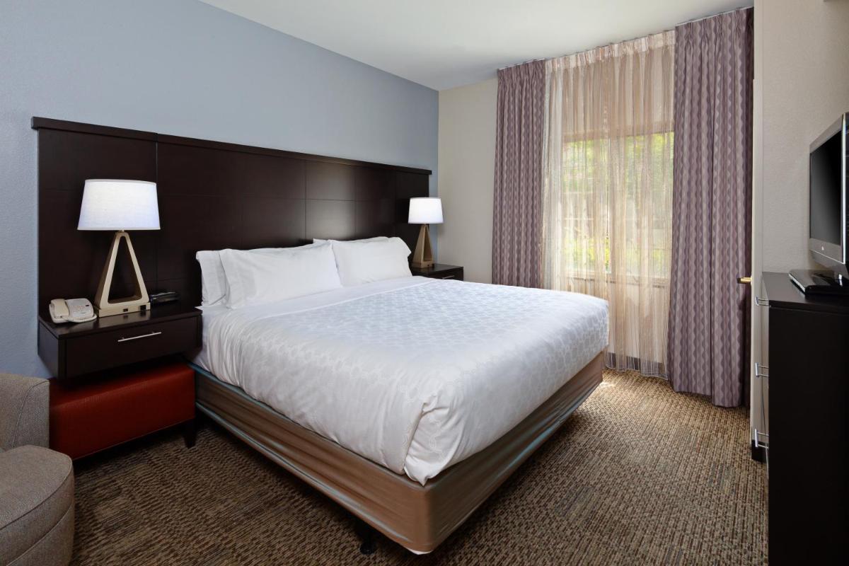 Staybridge Suites Fairfield Napa Valley Area an IHG Hotel - image 5