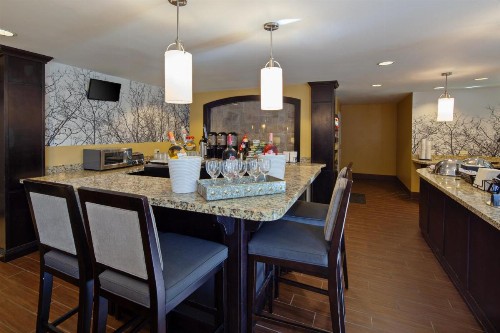 Staybridge Suites Fairfield Napa Valley Area an IHG Hotel - image 9