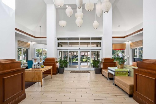Hilton Garden Inn Fairfield - image 11