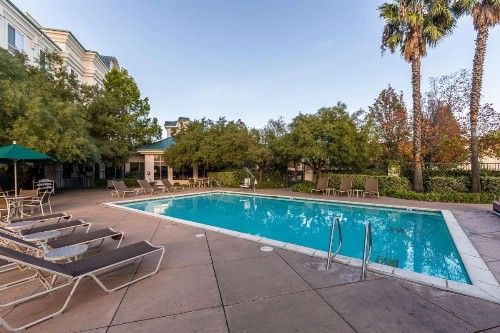 Hilton Garden Inn Fairfield - image 14