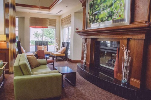 Hilton Garden Inn Fairfield - image 4