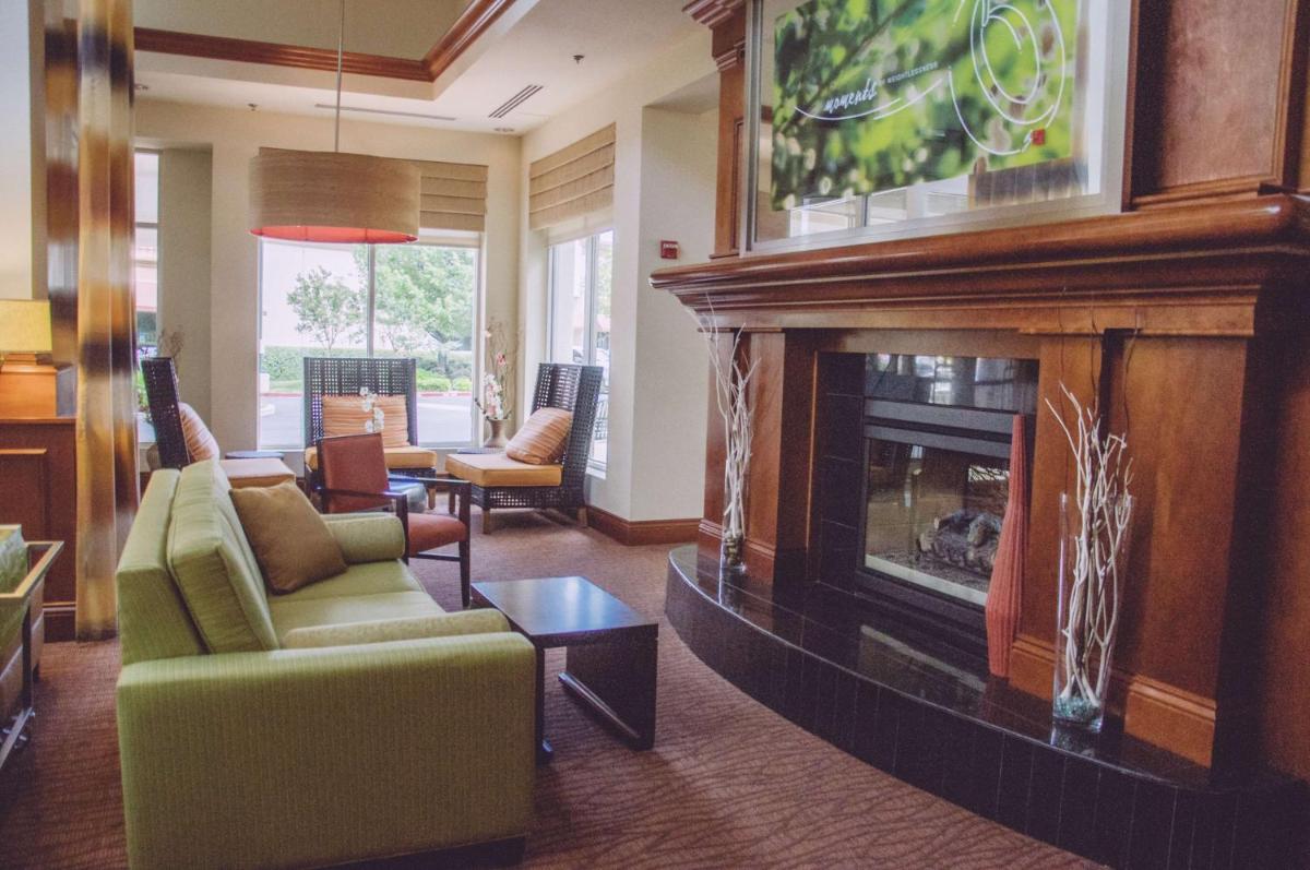 Hilton Garden Inn Fairfield - image 4