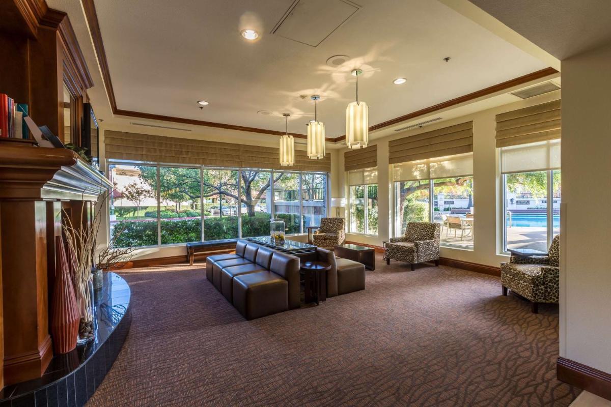 Hilton Garden Inn Fairfield - image 5