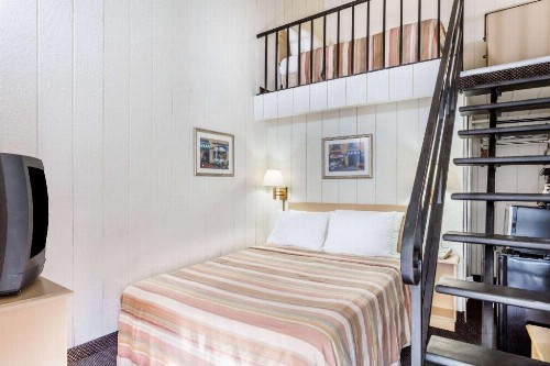 Travelodge by Wyndham Fairfield/Napa Valley - image 19