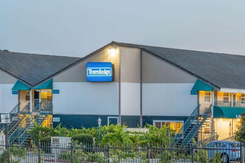 Travelodge by Wyndham Fairfield/Napa Valley - image 2