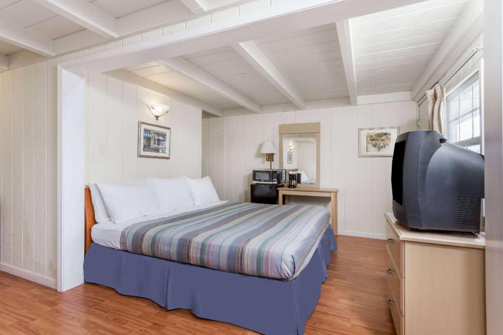 Travelodge by Wyndham Fairfield/Napa Valley - image 7