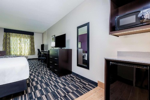 La Quinta by Wyndham Fairfield - Napa Valley - image 10