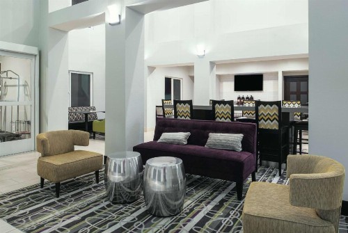 La Quinta by Wyndham Fairfield - Napa Valley - image 16