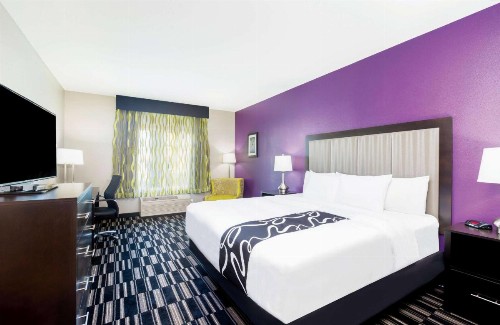 La Quinta by Wyndham Fairfield - Napa Valley - image 5