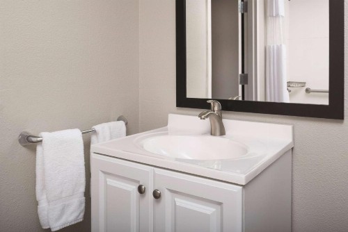 La Quinta by Wyndham Fairfield - Napa Valley - image 6