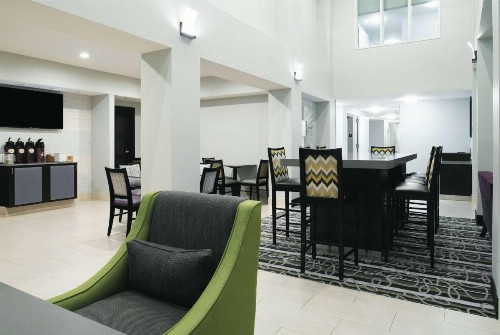 La Quinta by Wyndham Fairfield - Napa Valley - image 8