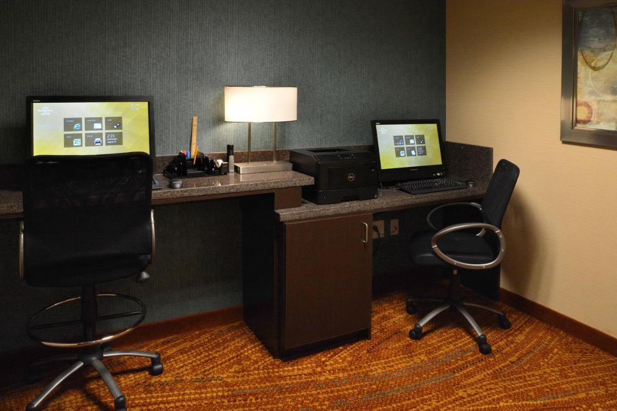 Residence Inn by Marriott Akron Fairlawn - image 6