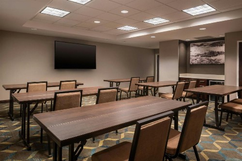 Residence Inn by Marriott Akron Fairlawn - image 8