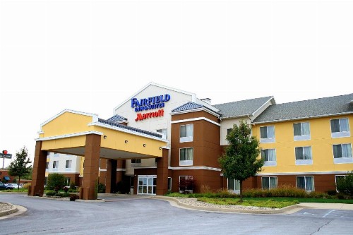 Fairfield Inn & Suites by Marriott Fairmont - image 7