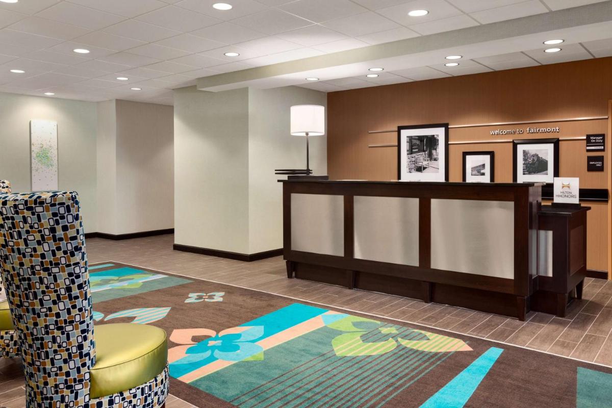 Hampton Inn Fairmont - image 2