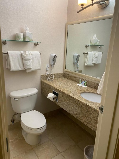 A Riverside Inn Travelodge by Wyndham - image 21