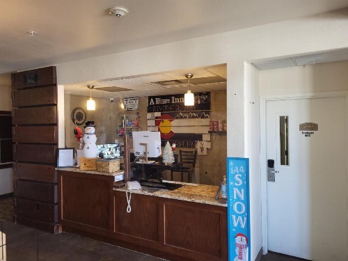 A Riverside Inn Travelodge by Wyndham - image 42