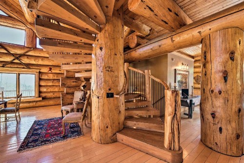 Stunning Fairplay Cabin with Hot Tub and Sauna - image 2