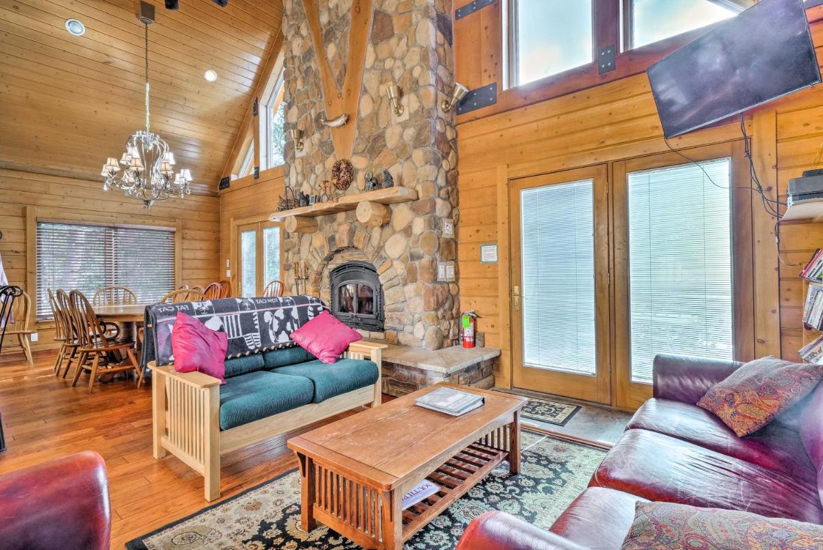 Spacious Fairplay Cabin with Deck and Dry Sauna! - image 6